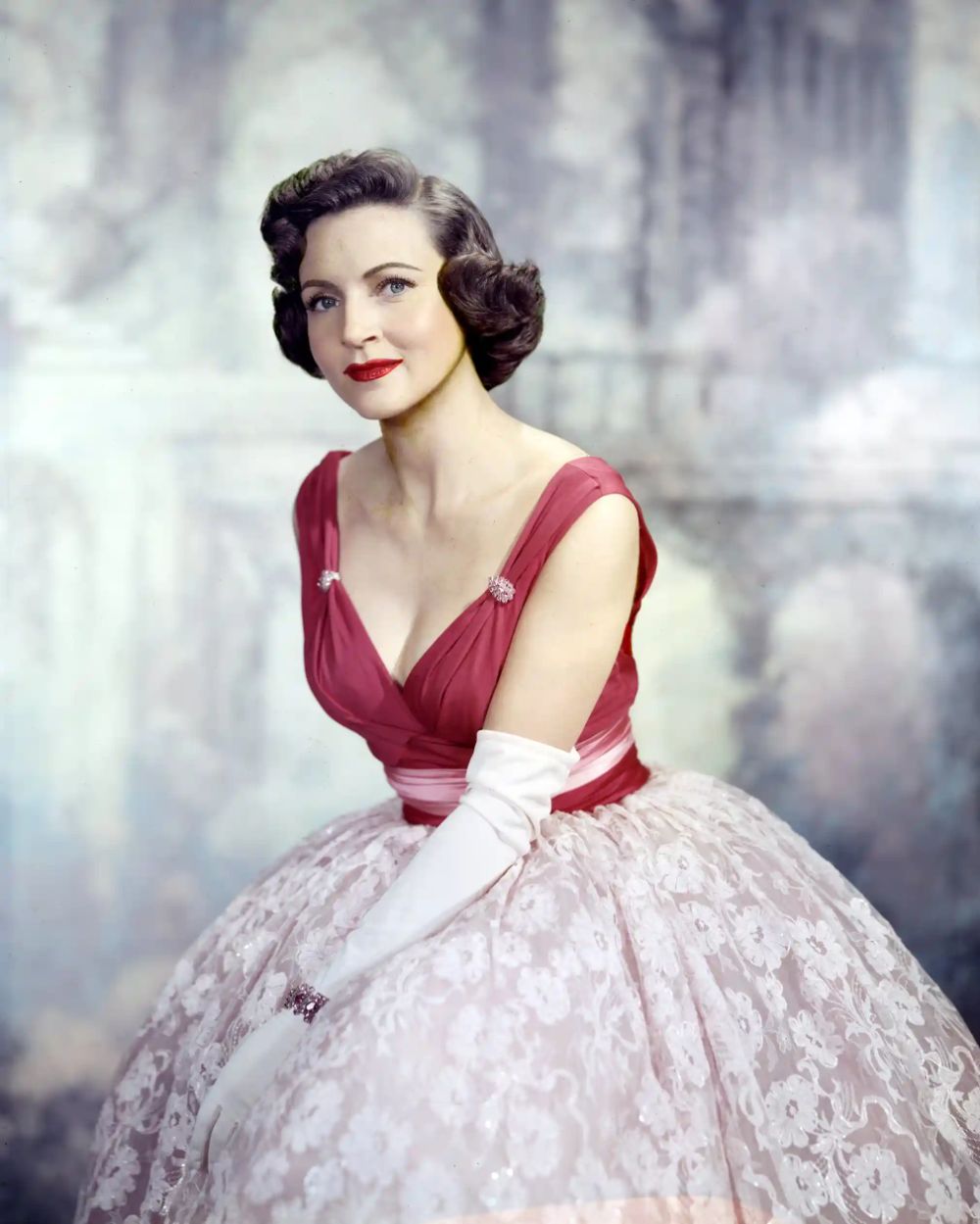 Betty White – A Life Full of Laughter and Love