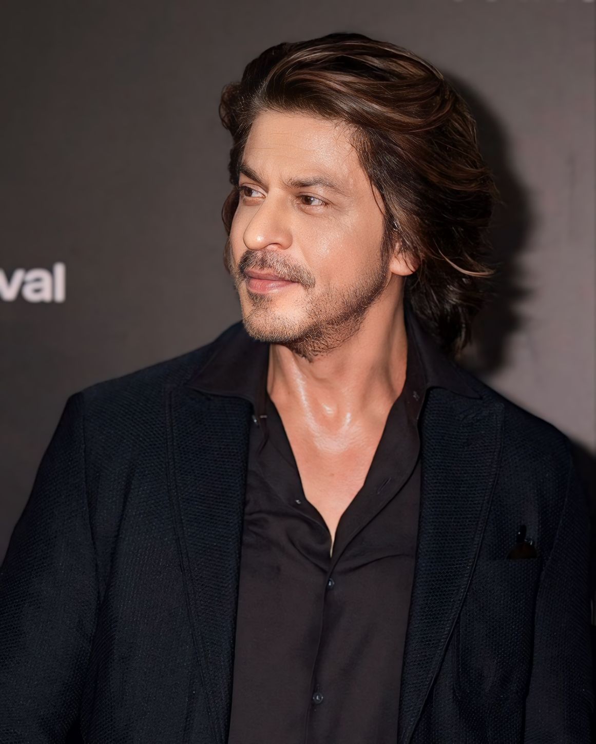 Shah Rukh Khan – The King of Dreams, Love, and Cinema