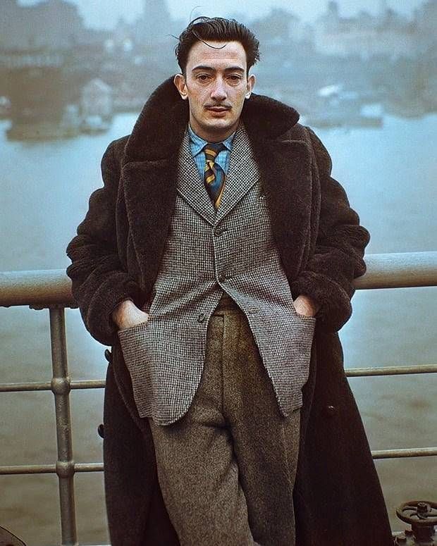 Get into the Surreal World of Salvador Dalí