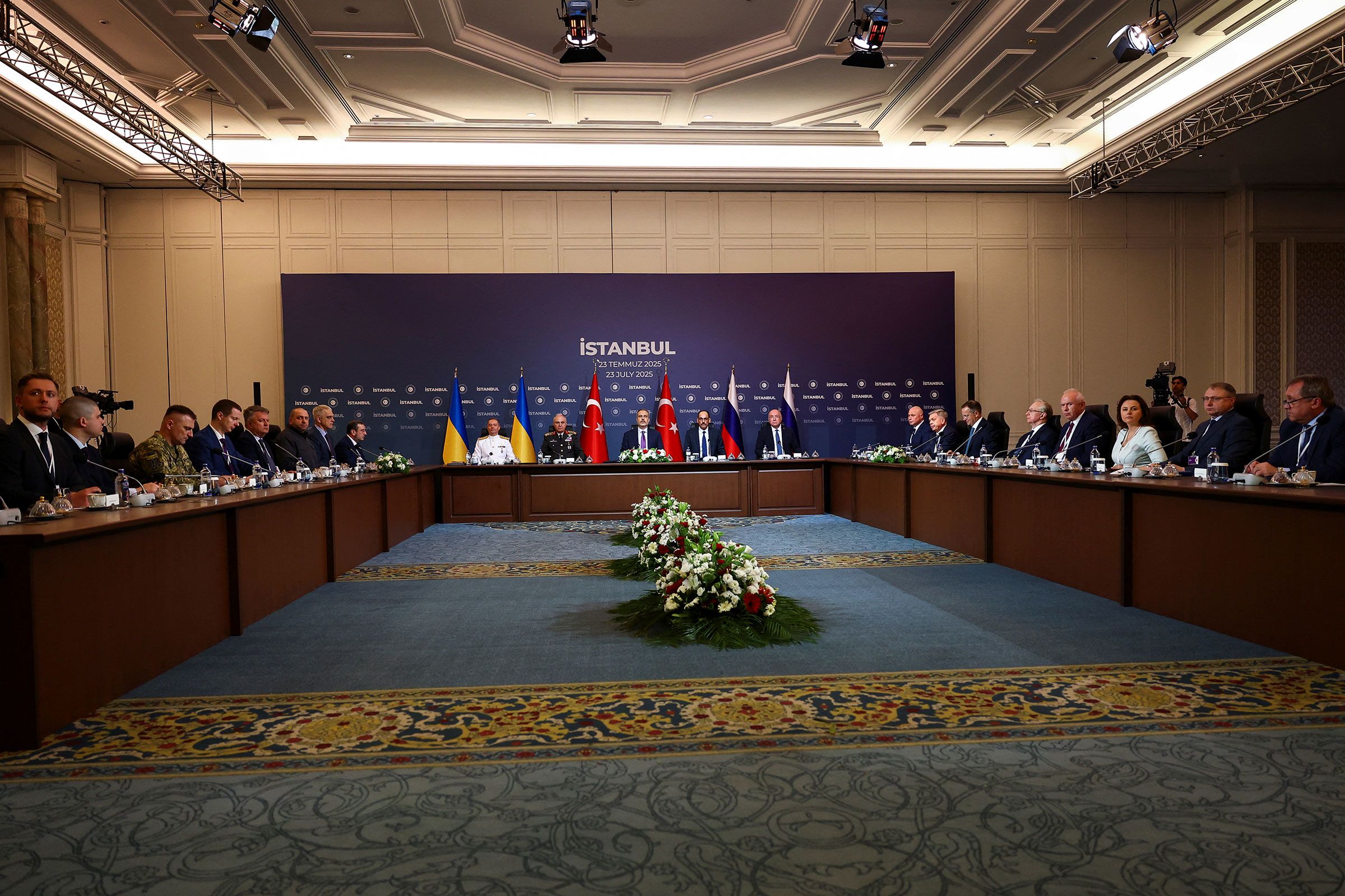 Hope Returns Among People with Ukraine-Russia Negotiations